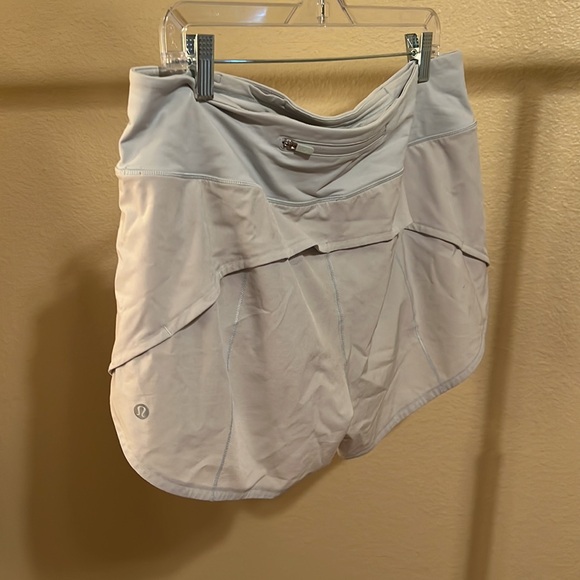 Lululemon Hotty Hot Short - Picture 2 of 4